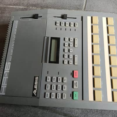 Alesis HR-16 High Sample Rate 16-Bit Drum Machine 1980s - Gray