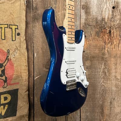 Fender Standard Stratocaster HSS 2008 - Electron Blue image 3