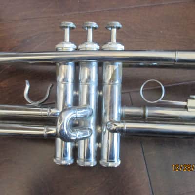 Conductor brand trumpet with case and mouthpiece.  Silver image 5