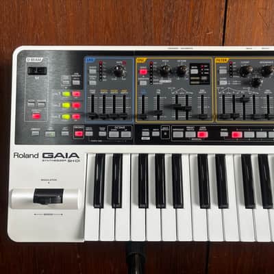 Roland GAIA SH-01 Virtual Analog Synthesizer w/ power supply image 2
