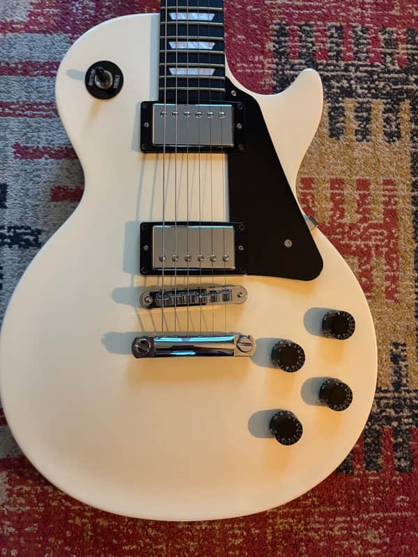 Gibson Les Paul Studio with Chrome Hardware