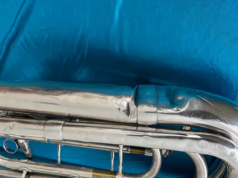 BOOSEY & HAWKES Regent II 682 3/4 3 Valve Piston BBb Tuba Regent