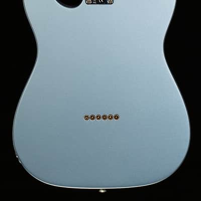 Fender Chrissie Hynde Telecaster Rosewood Fingerboard Ice Blue Metallic (717) image 4