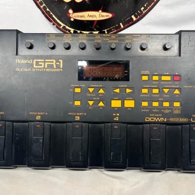 Roland GR-1 Guitar Synthesizer image 2