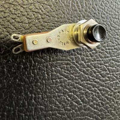 Switchcraft Momentary switch image 2
