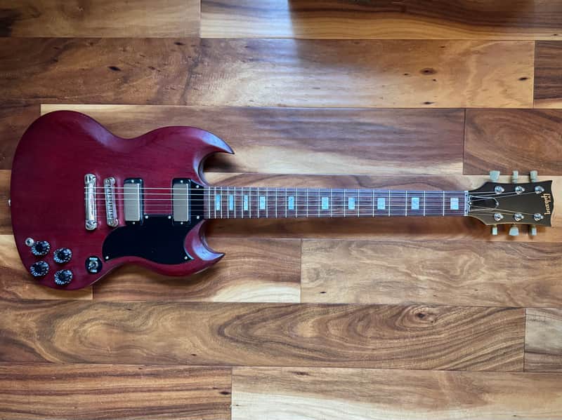 2016 Gibson SG Special T with Rosewood Fretboard - Satin Cherry
