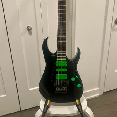 Ibanez UV7-BK Steve Vai Signature Universe 1990 - 1996 - Black image 2