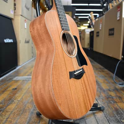 Taylor GS Mini Mahogany Acoustic Guitar w/Padded Gig Bag image 2