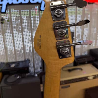 Fender Classic Player Rascal Bass 2015 - Ocean Turquoise image 16
