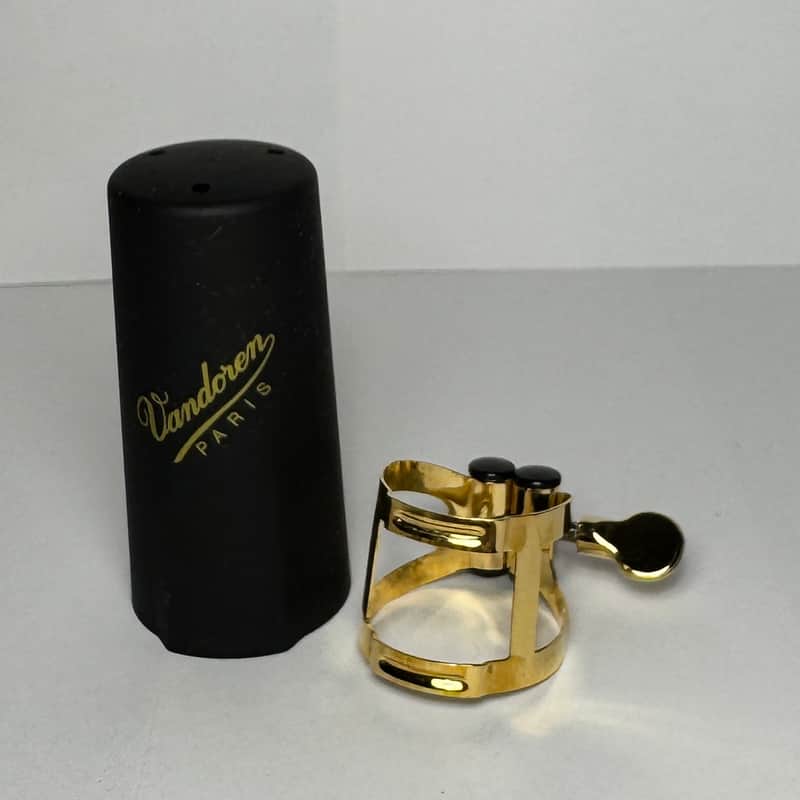 Vandoren M/O Soprano Saxophone Ligature and Plastic Cap image 1