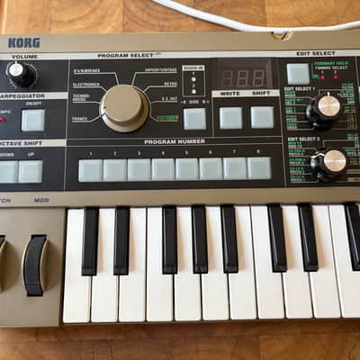 Korg MicroKORG 37-Key Synthesizer/Vocoder 2002 - 2019 - Silver - Excellent image 5