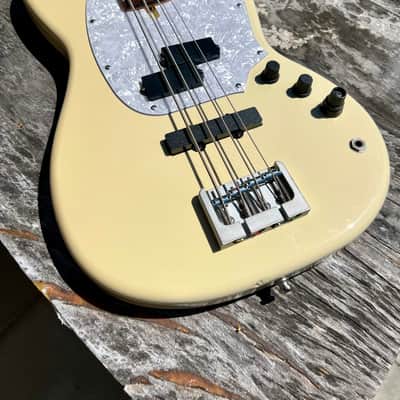 RARE Japanese Import Atelier Z Baby Z PJ4 - Custom Shop Mustang Bass - White image 8