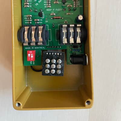 SolidGoldFX 76 Octave Fuzz 2010s - Yellow image 6