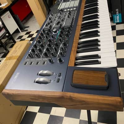 Immagine Arturia PolyBrute 61-Key Synthesizer 2021 - Present - Black - 8