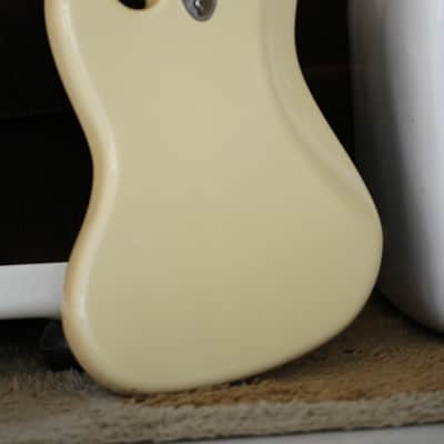 1983 Fender Jazz-Bass  - Ivory NOHSC. image 5