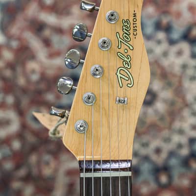 Del-Tone 60's T-style | Sherwood Green image 17