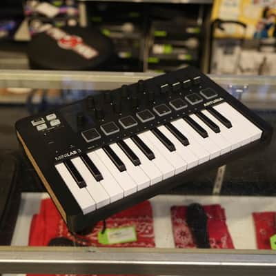 Arturia MiniLab 3 Keyboard Controller Black - Used image 2