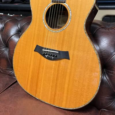 Taylor 914ce with ES1 Electronics 2010 - Natural image 3