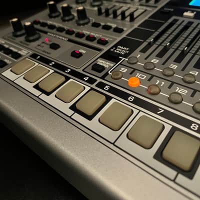 Roland MC909 Groovebox Excellent Condition image 6