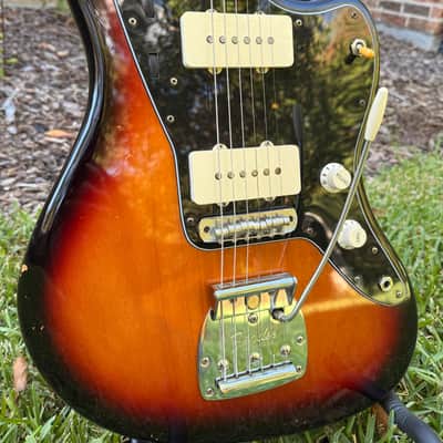 Fender American Vintage '62 Jazzmaster 2000 - 2012 - 3-Color Sunburst image 2
