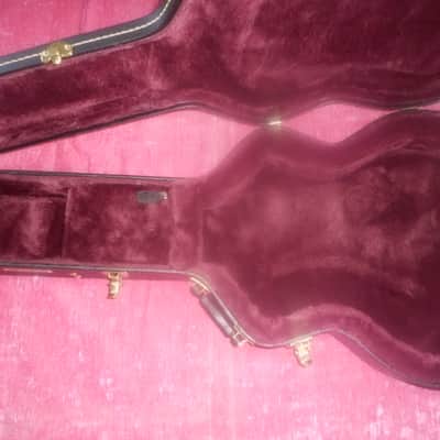 MADE IN CANADA Gibson Byrdland Case (Brand New) 2024 - Black/Marroon image 2