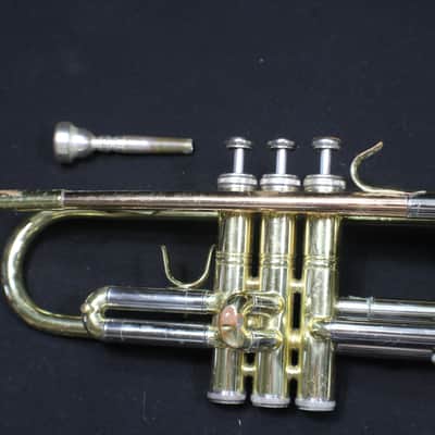 A Conn Bb Trumpet in a Hard Case as-is # 16 T image 4