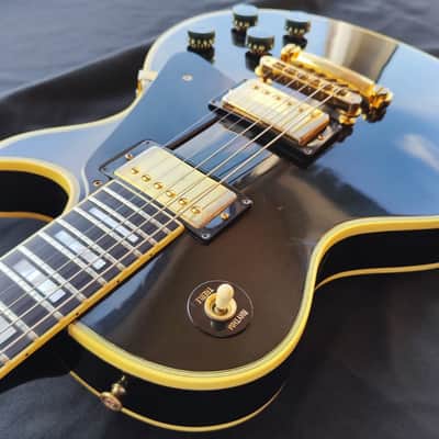 Gibson Les Paul Custom "Black Beauty" 1981 - Corps en Acajou, Table en Érable, Manche en Acajou, touche en ébène, accastillage doré, image 3