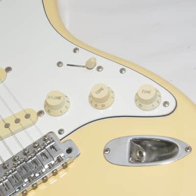 Fender Japan ST72-53 YWH MADE IN JAPAN N serial Electric Guitar Ref. No 7222 image 4