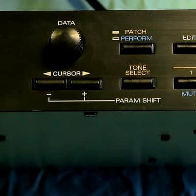 Roland JV-880 Multitimbral Synthesizer Module (1992, Made in Japan) – Serial BG21348H