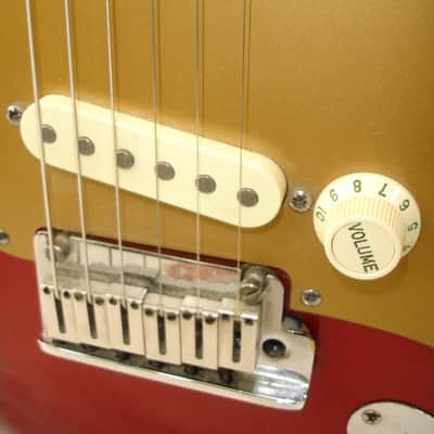 2005 Fender American Deluxe Strat V Neck Electric Guitar, Maple Fingerboard, Candy Apple Red w/ Case image 5