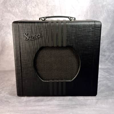 Supro Delta King 10 1x10 5W Tube Guitar Combo Amp image 1