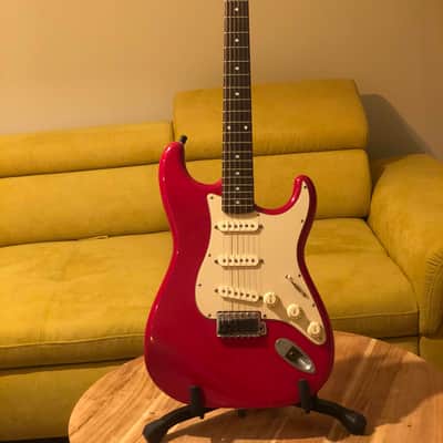 Fender Stratocaster 1984 - Red - MIJ image 1