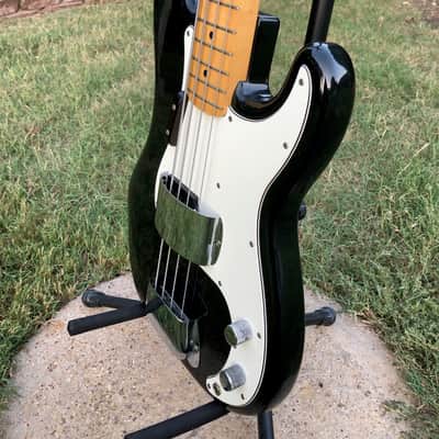 Fender Precision Bass with Maple Fretboard 1974 - Black image 4
