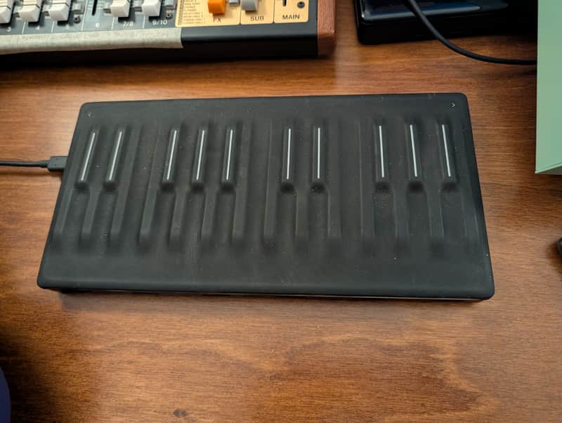 ROLI Seaboard Block 24-Key Expressive MIDI Keyboard Controller 2010s - Black image 1