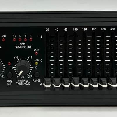 DBX 2215 Dual 15-Band Graphic Equalizer / Limiter image 7