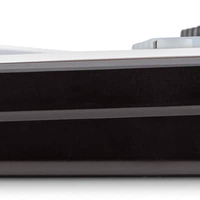 Akai Professional MPK Mini MKIII 25-key Keyboard Controller, S.E. White image 2