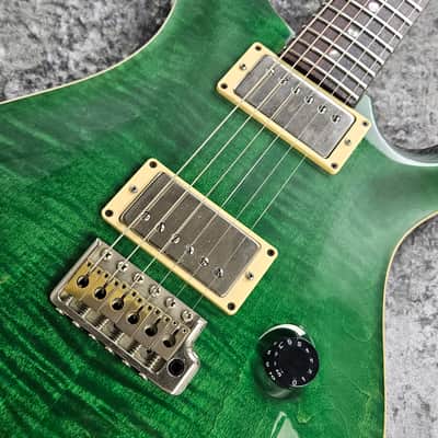 Paul Reed Smith CE 22 Maple Top Emerald Green 2002 image 3