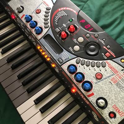 Hands-On Live Groove Music - Vintage Groove Box Synth!
