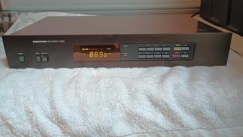 Proton 440 tuner in very good condition - 2000's image 1