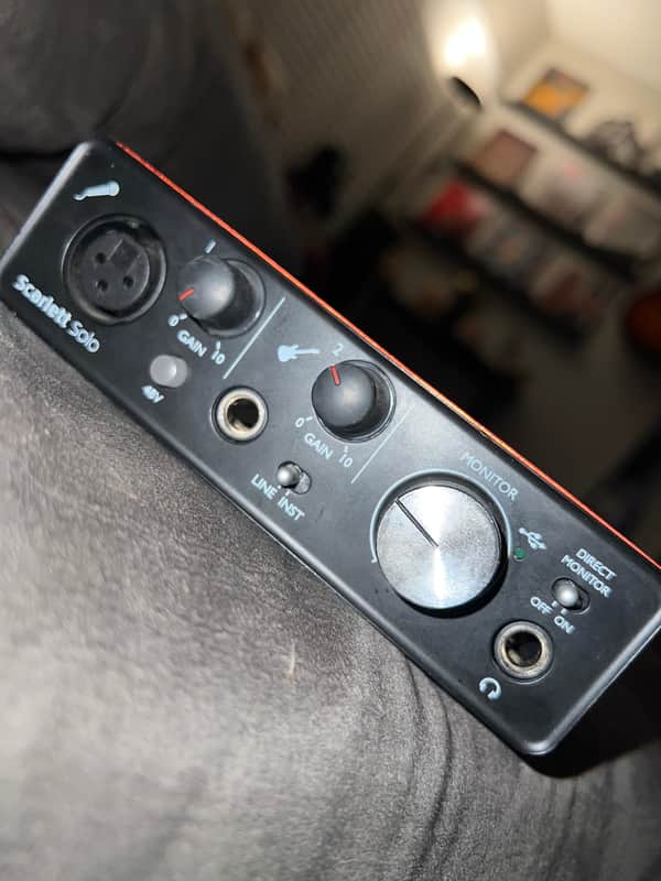 Focusrite Scarlett Solo 2nd Gen USB Audio Interface 2016 - 2018 - Red / Black image 1