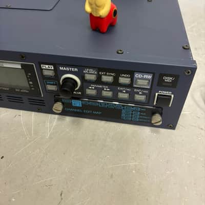 Roland VSR-880 Rackmount Digital Studio Recorder 1999 - 2001 - Blue Bild 2
