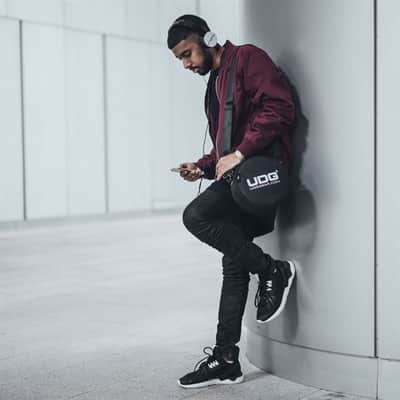 UDG U9950BL Headphone Bag Black image 6