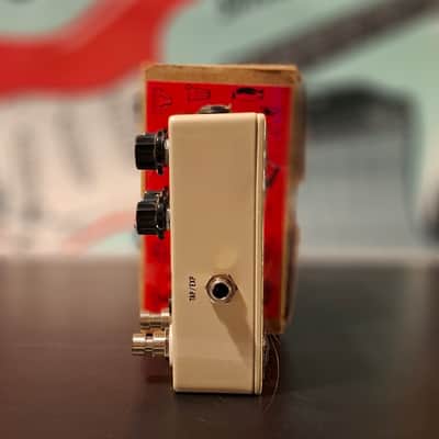 JHS Kodiak Tremolo image 2