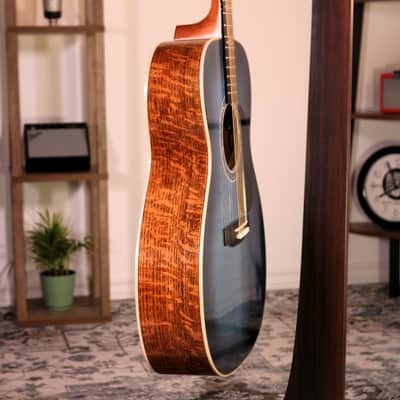 Martin USA CEO-11 Limited Edition Grand Auditorium - Ebony Fingerboard, New Horizons Blue Burst image 17
