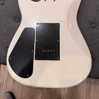 Squier II Body Stratocaster 1991 - White pearl metallic image 4