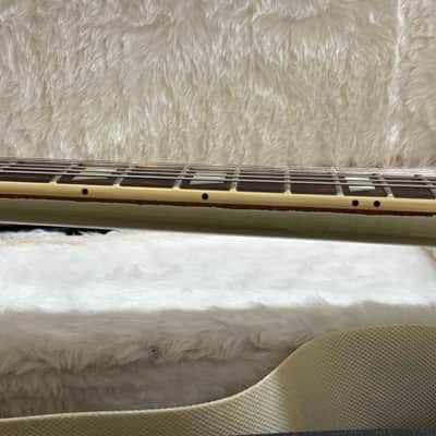 Like new!!!   Gibson Custom 1964 Firebird V Johnny Winter 2021 Polaris White - 125 of 125 image 6