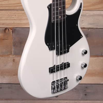 Yamaha BB234 4-String Bass Guitar Vintage White image 2