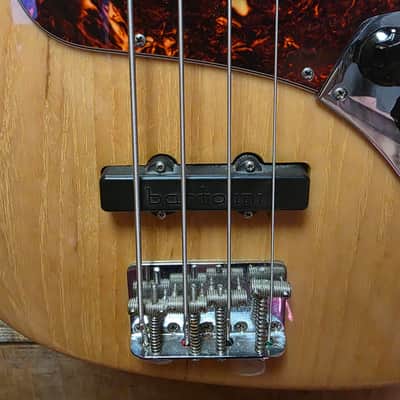 2006 American Vintage Reissue '75 J-Bass Natural w/case image 8