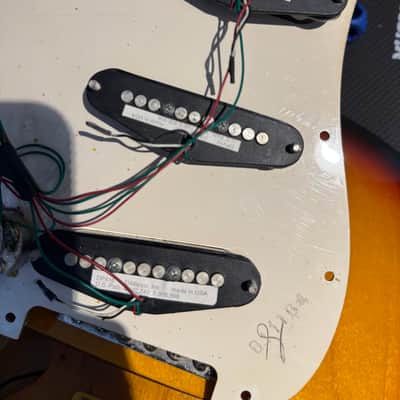Fender Mexican Standard Stratocaster Upgraded 2004 - Sunburst image 8