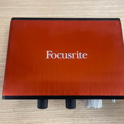 Focusrite Scarlett Solo 2nd Gen USB Audio Interface 2016 - 2018 - Red / Black image 2